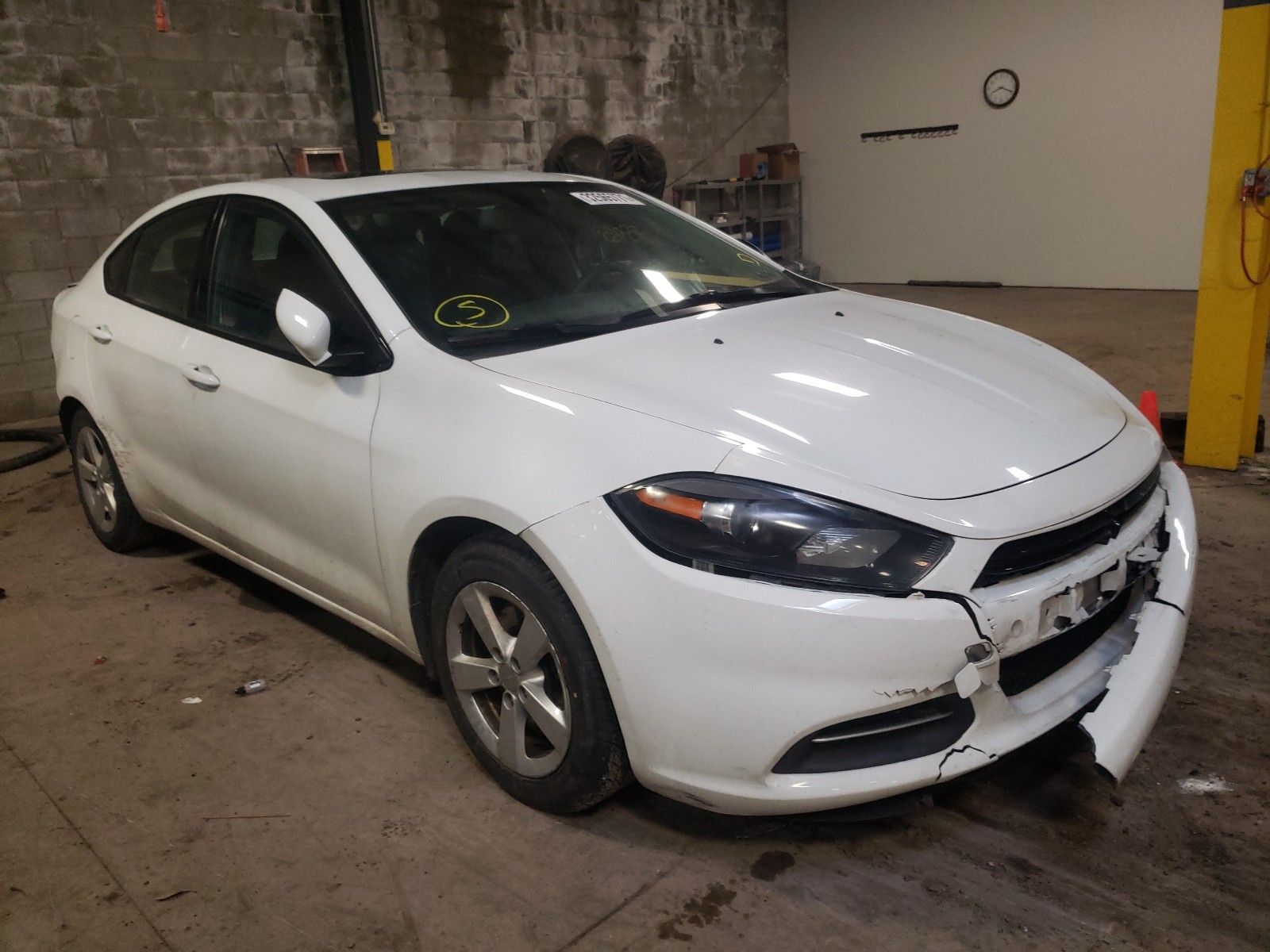 Dodge Dart sxt (2015)