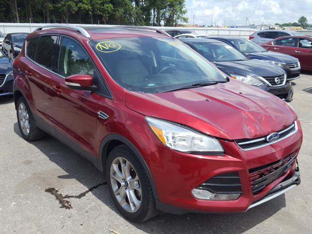 Ford Escape tit (2015)