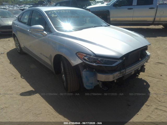 Ford Fusion hybrid (2019)