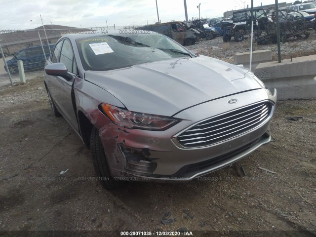 Ford Fusion hybrid (2020)