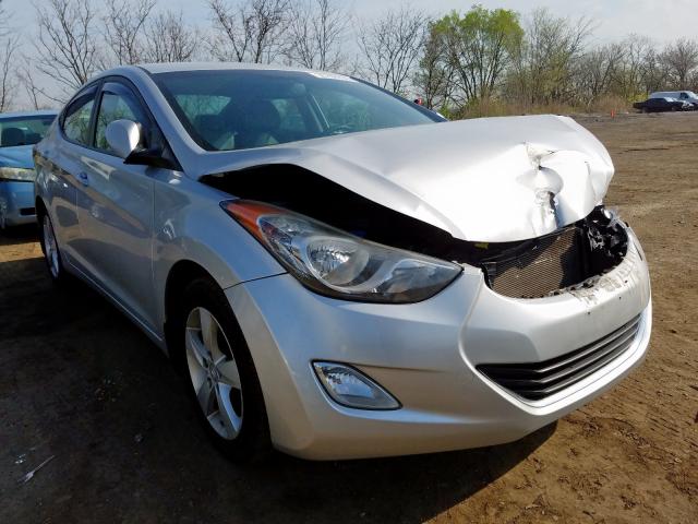 Hyundai Elantra gl (2012)