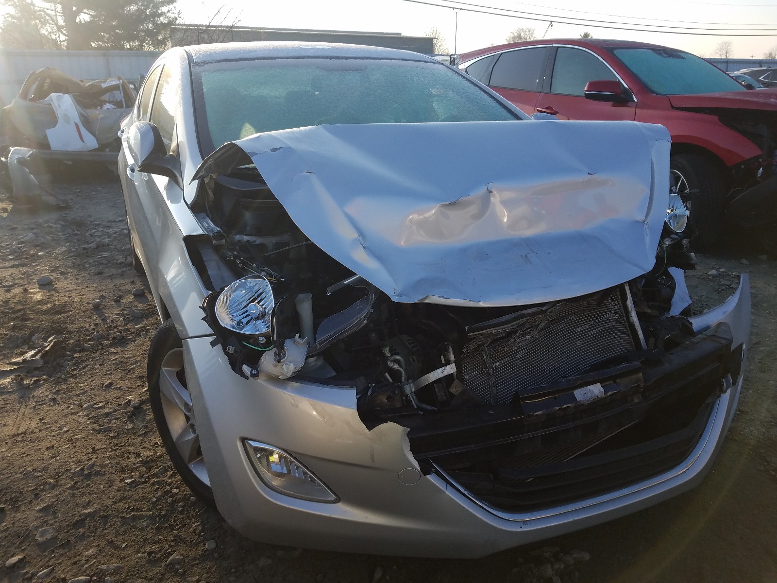 Hyundai Elantra gl (2012)