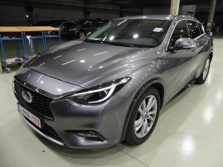 Infiniti Q30 (2016)
