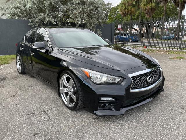 Infiniti Q50 base (2015)