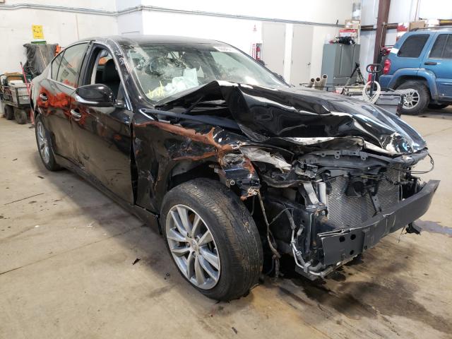 Infiniti Q50 base (2014)