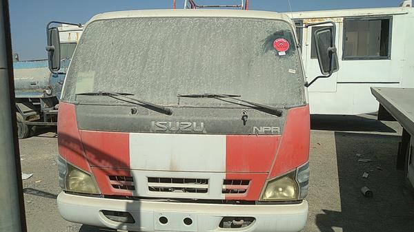 Isuzu Npr (2006)