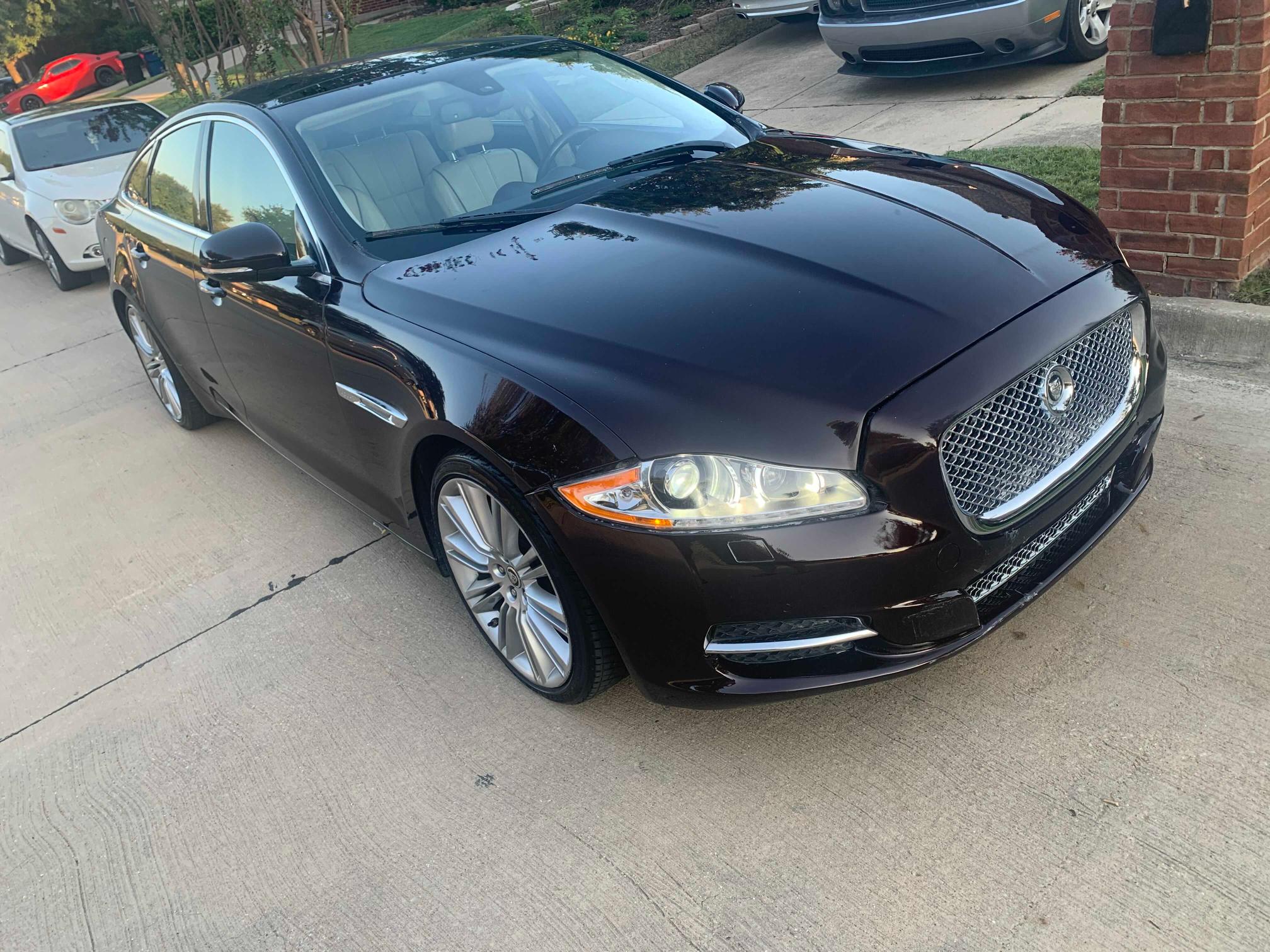 Jaguar Xj (2011)