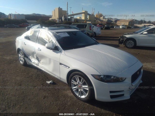 Jaguar Xe (2016)