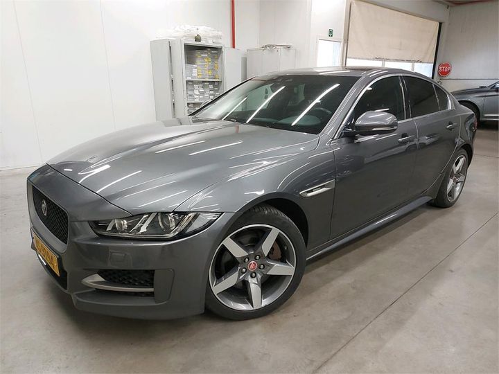 Jaguar Xe (2017)