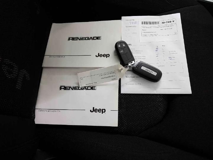 Jeep Renegade (2016)