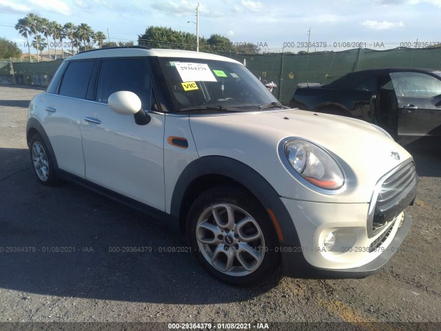 Mini Cooper hardtop 4 door (2016)