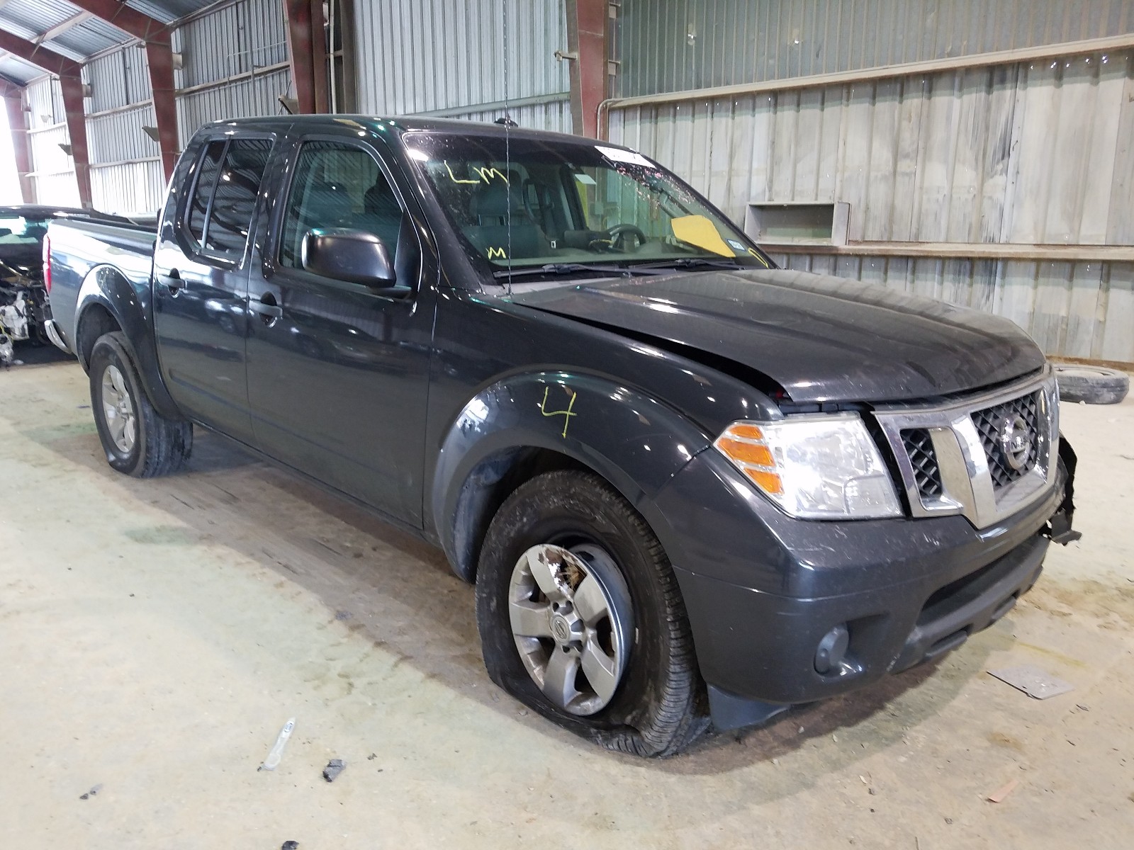 Nissan Frontier s (2013)