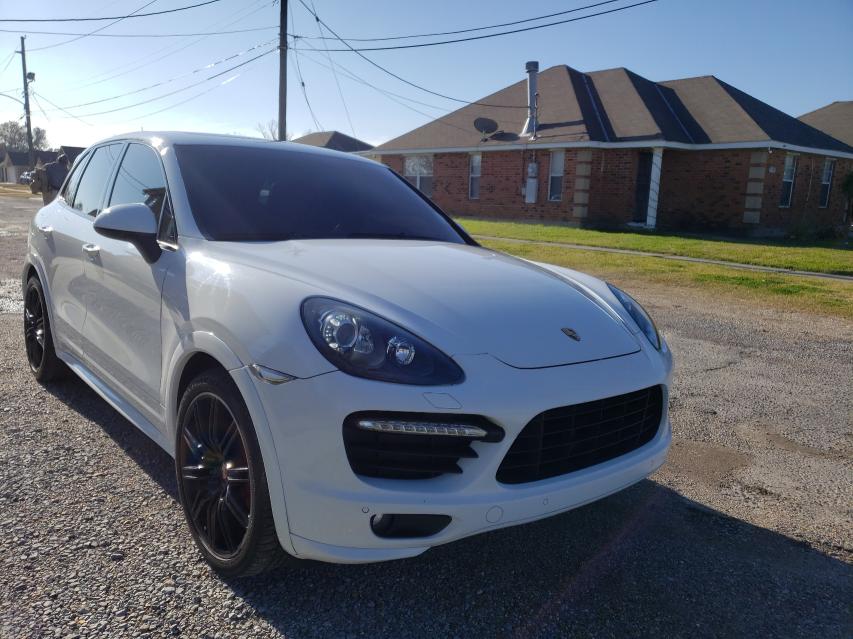 Porsche Cayenne gt (2013)