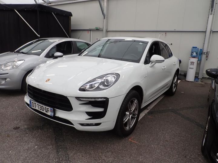 Porsche Macan (2015)