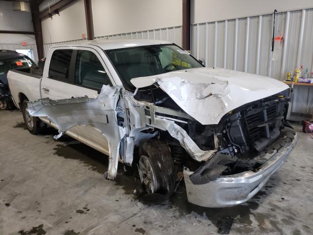 Ram 1500 slt (2017)