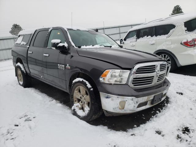 Ram 1500 slt (2017)