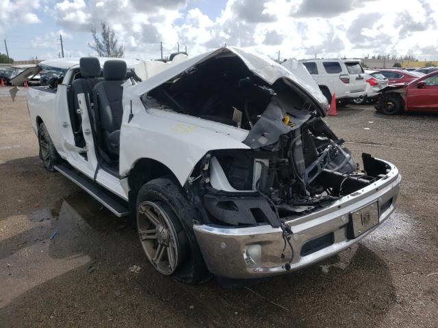 Ram 1500 slt (2017)