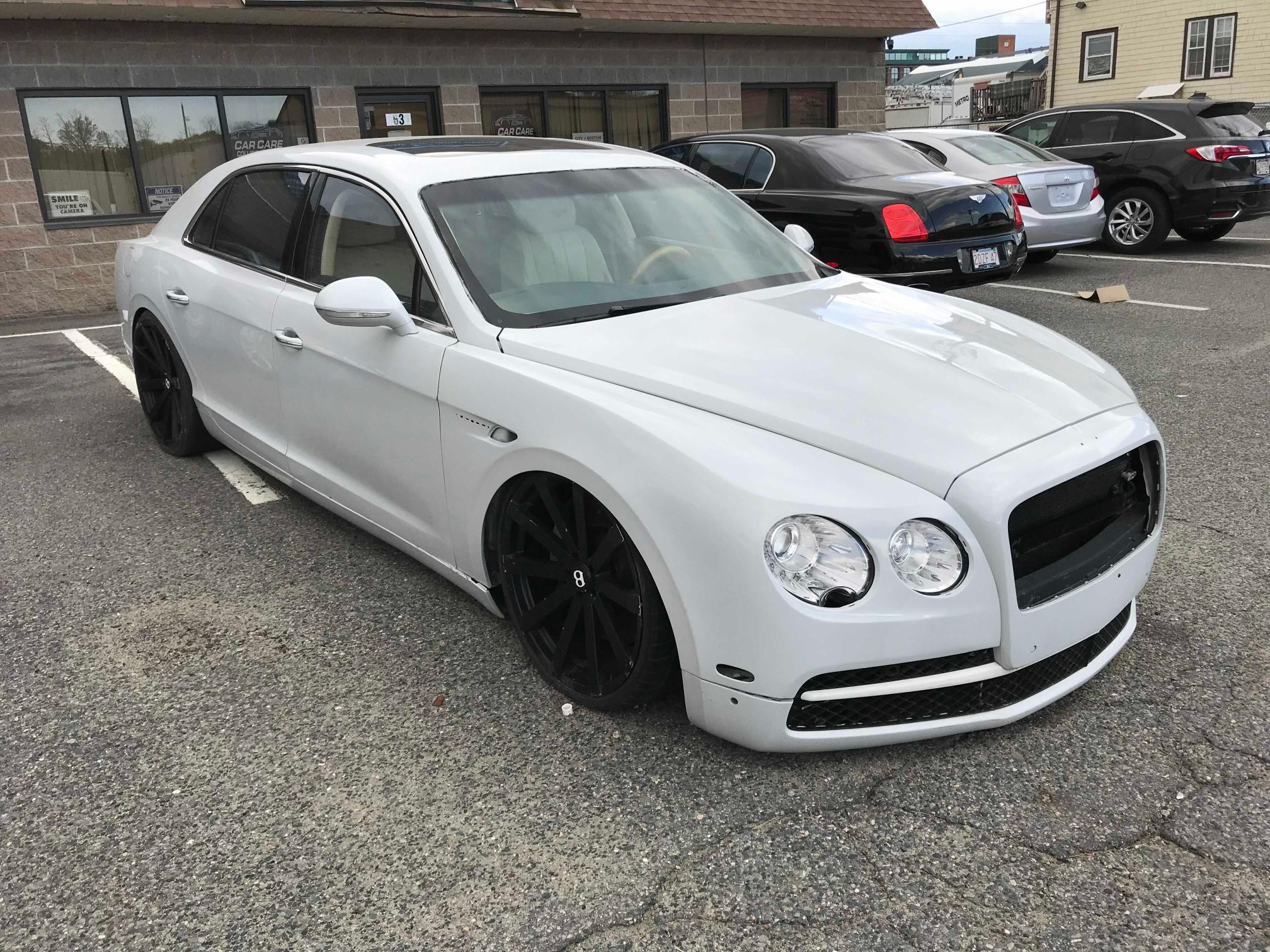 Bentley Flying spu (2015)