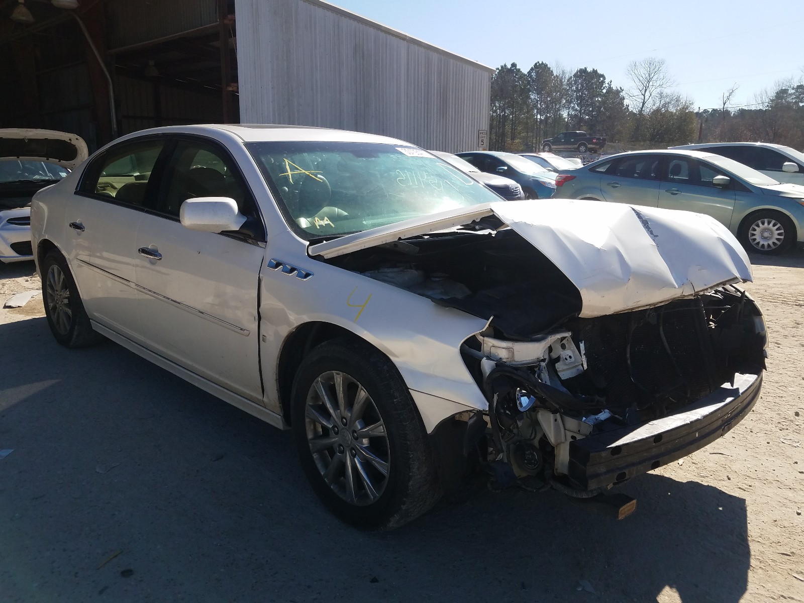 Buick Lucerne cx (2010)