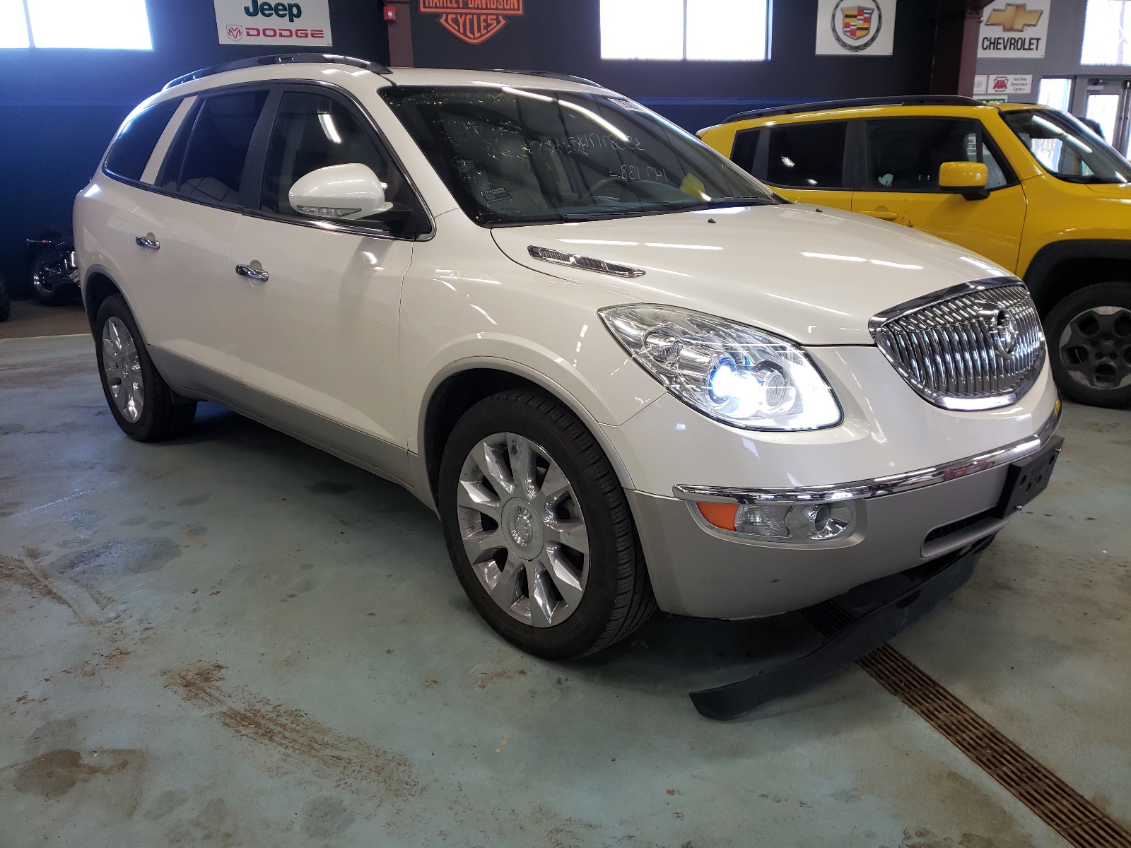 Buick Enclave cx (2011)