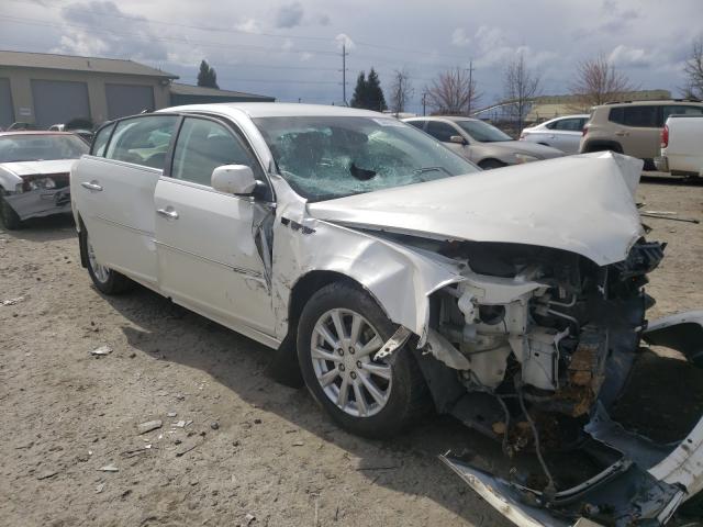 Buick Lucerne cx (2010)