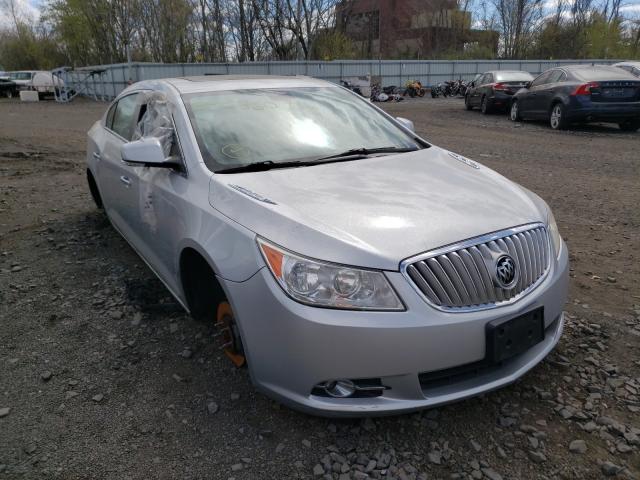 Buick Lacrosse c (2010)
