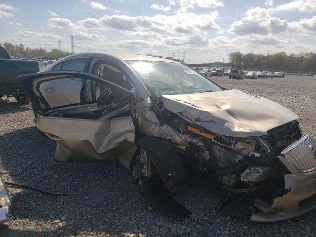 Buick Lacrosse c (2010)