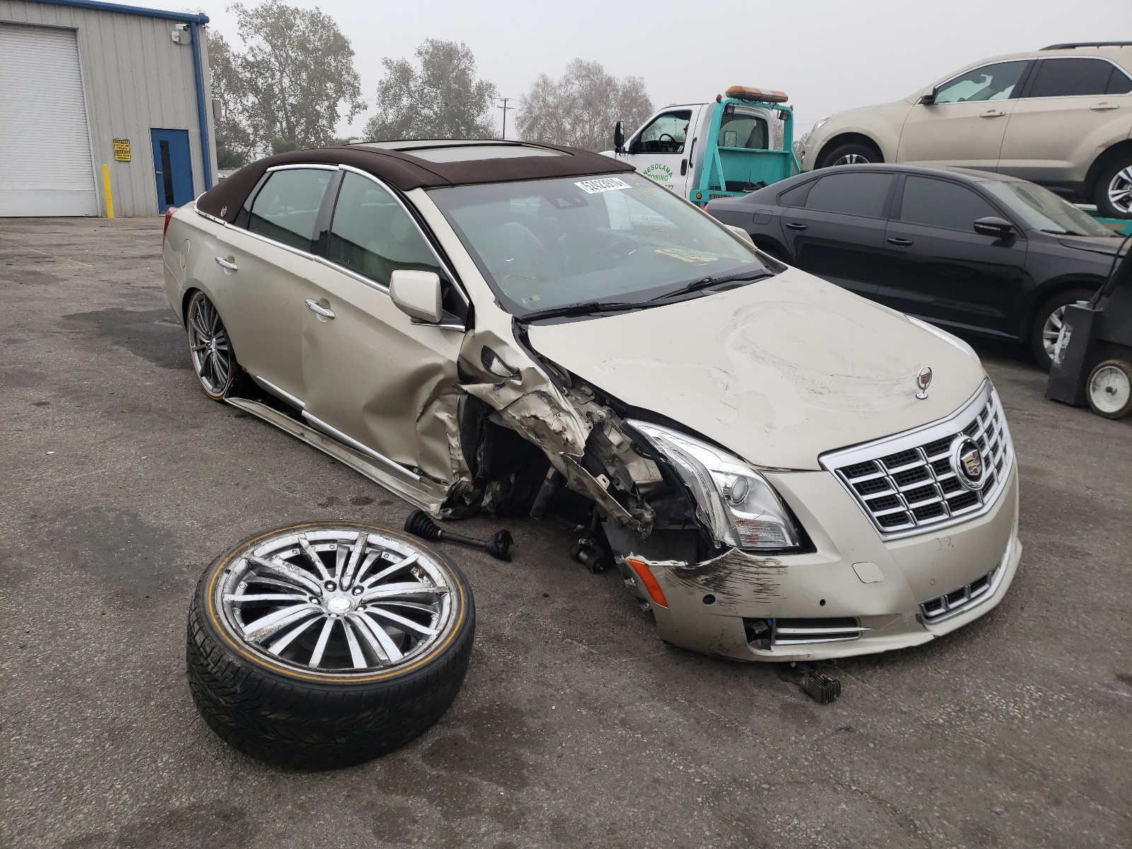 Cadillac Xts luxury (2015)