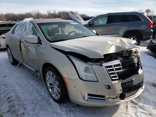 Cadillac Xts luxury (2014)