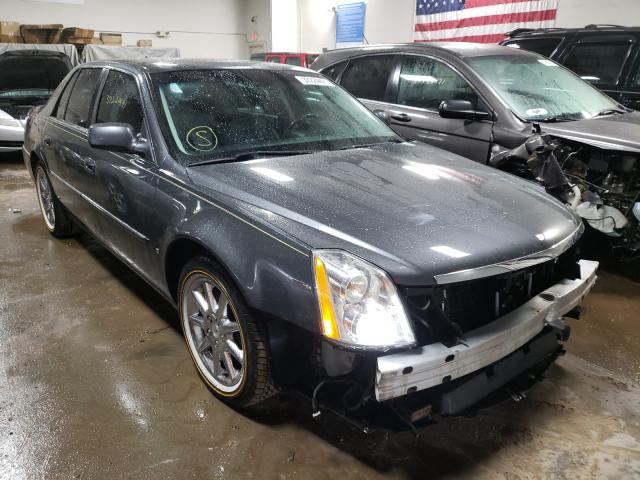 Cadillac Dts luxury (2010)