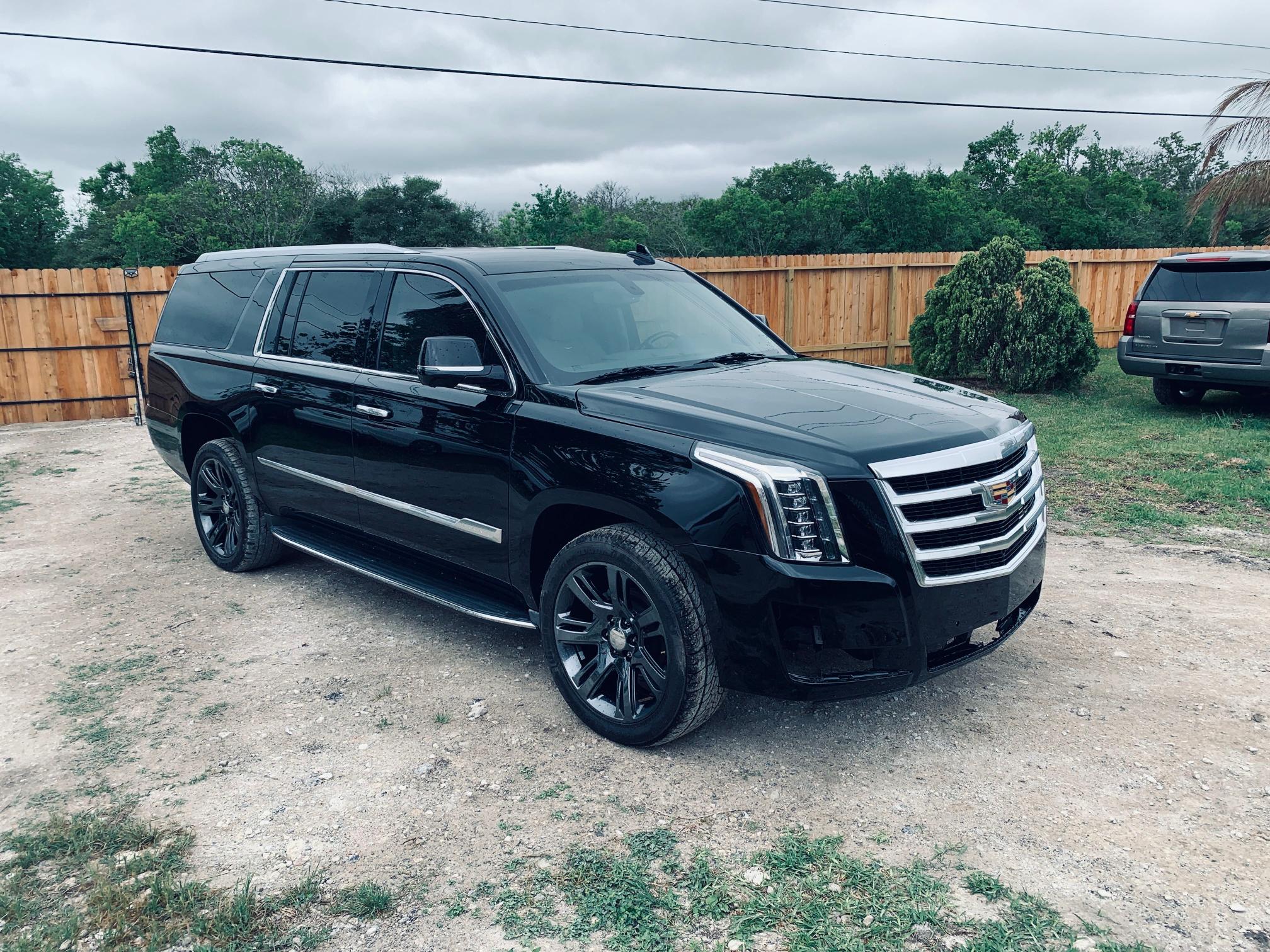 Cadillac Escalade esv (2016)
