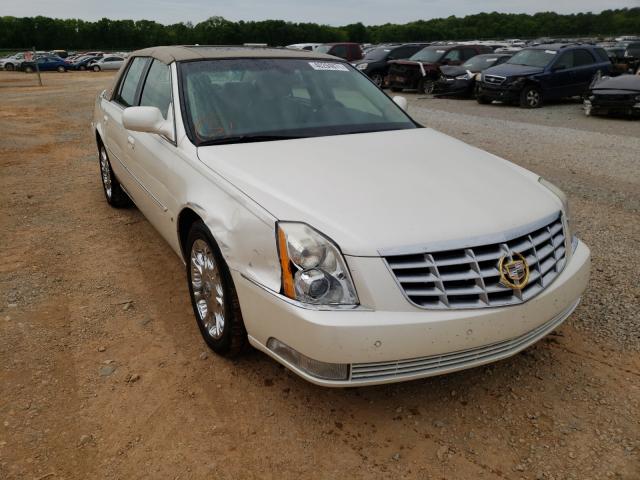 Cadillac Dts luxury (2010)