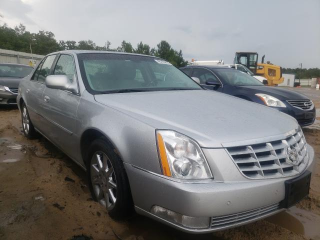 Cadillac Dts luxury (2011)