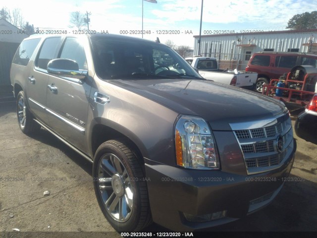 Cadillac Escalade esv (2011)