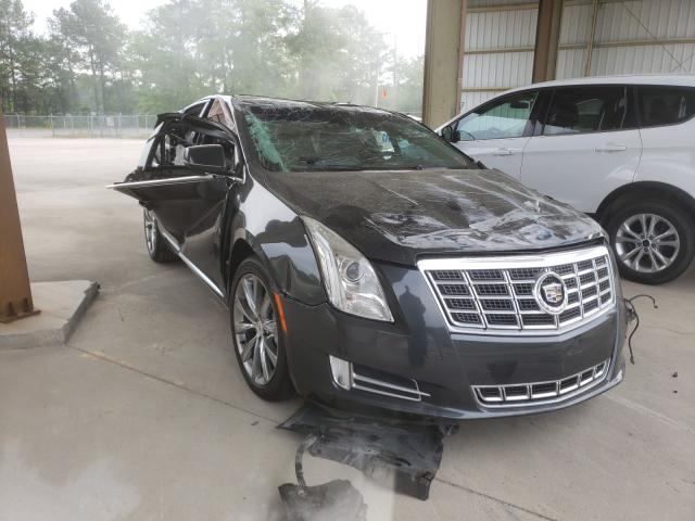 Cadillac Xts luxury (2013)