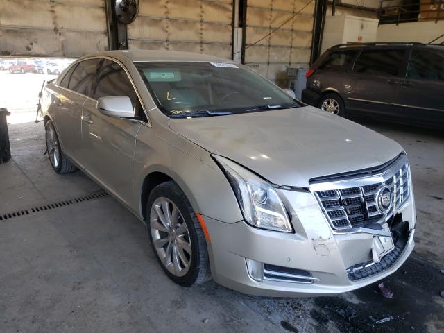 Cadillac Xts luxury (2013)