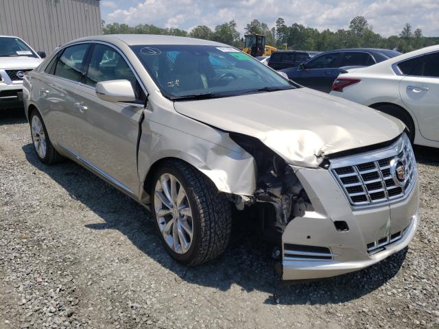 Cadillac Xts luxury (2014)