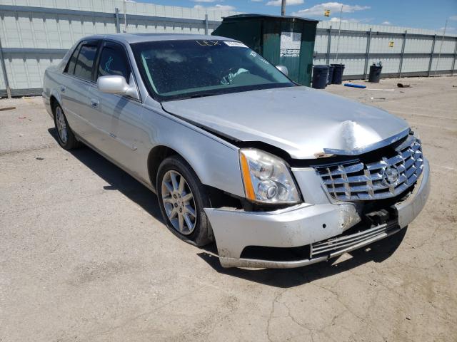 Cadillac Dts luxury (2010)