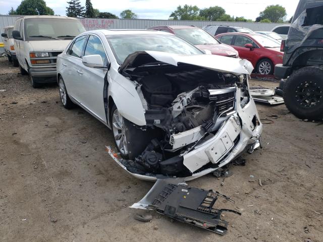 Cadillac Xts luxury (2016)