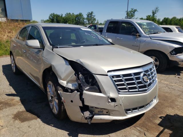 Cadillac Xts luxury (2014)