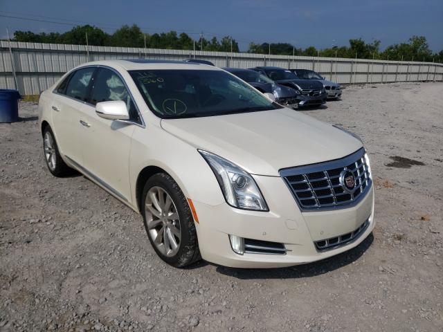 Cadillac Xts luxury (2013)