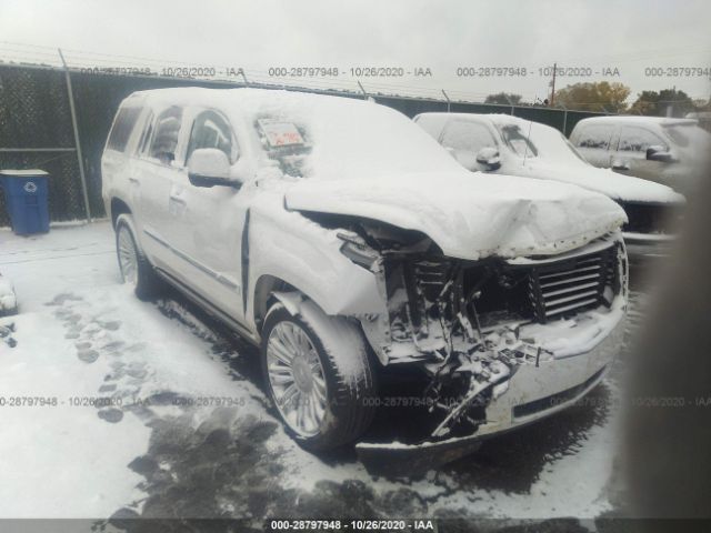 Cadillac Escalade (2018)
