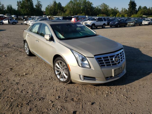 Cadillac Xts luxury (2013)
