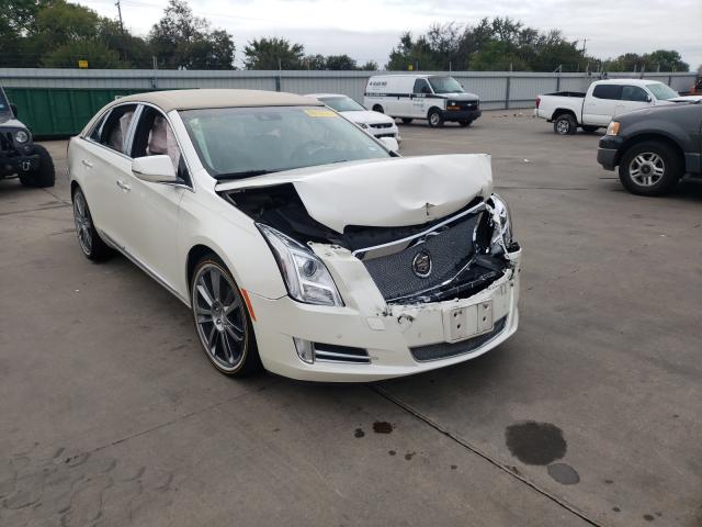 Cadillac Xts luxury (2013)