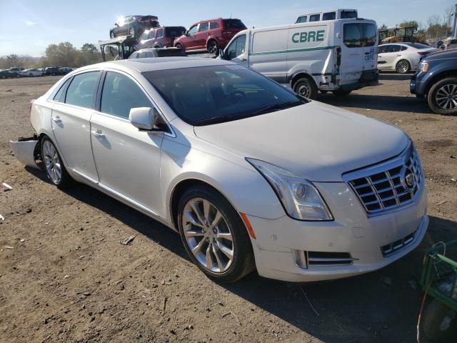 Cadillac Xts luxury (2015)