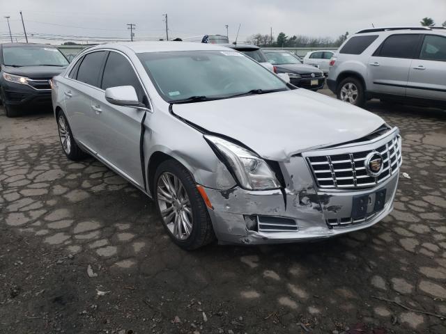 Cadillac Xts luxury (2015)