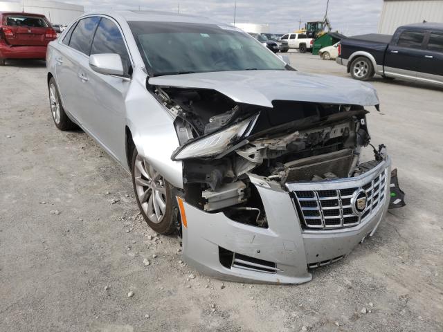 Cadillac Xts luxury (2013)