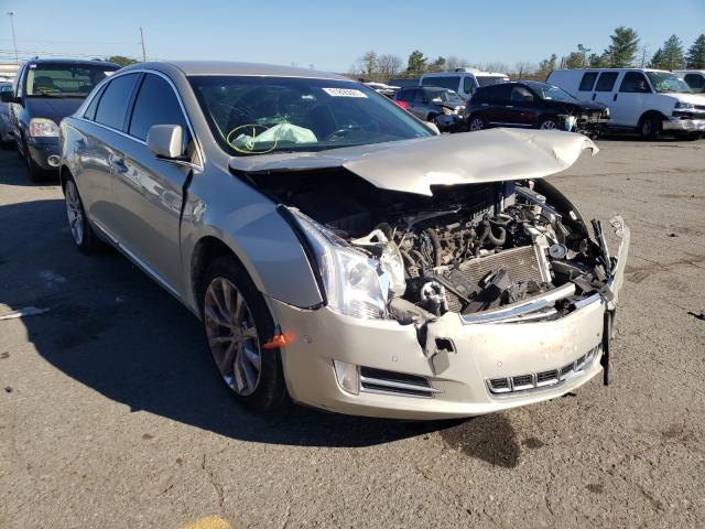 Cadillac Xts luxury (2015)