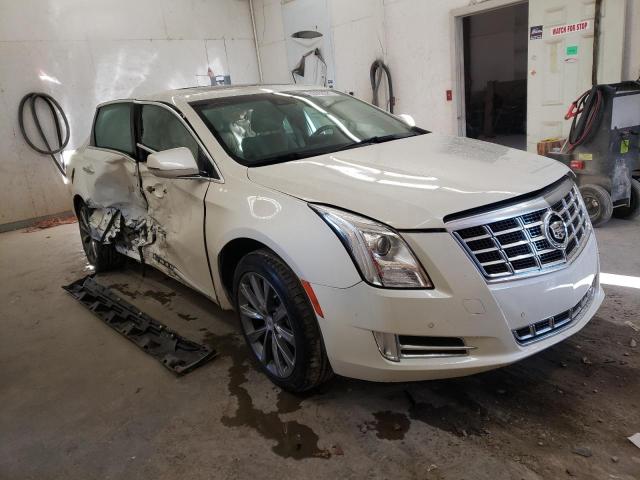 Cadillac Xts luxury (2013)