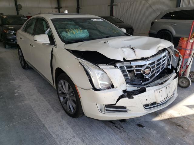 Cadillac Xts luxury (2014)